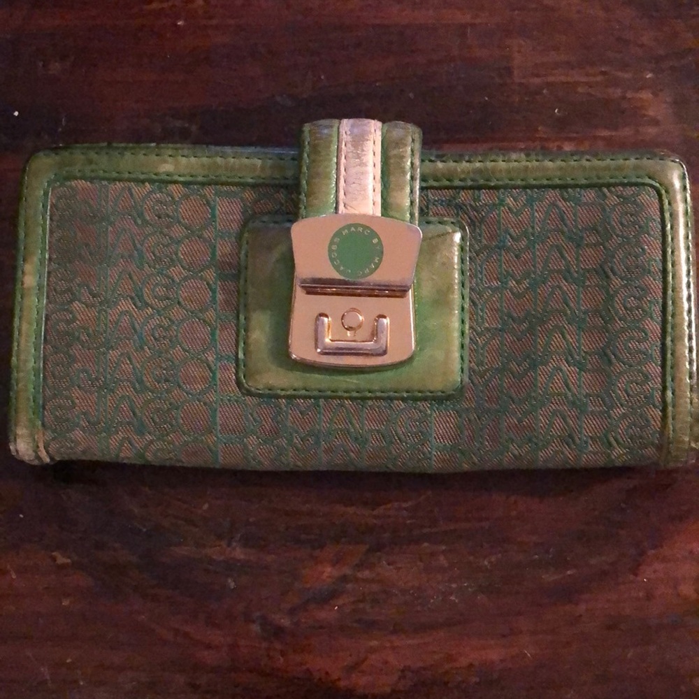 Marc Jacobs Continental Wallet